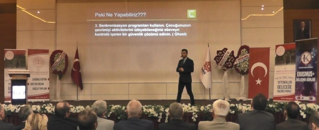 &ldquo;Medya okuryazarlığı ve internet bağımlılığı&rdquo; semineri yapıldı
