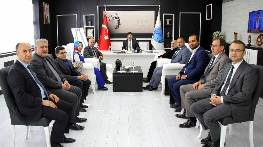 Kilis Barosundan Rekt&ouml;r Karacoşkun&rsquo;a ziyaret