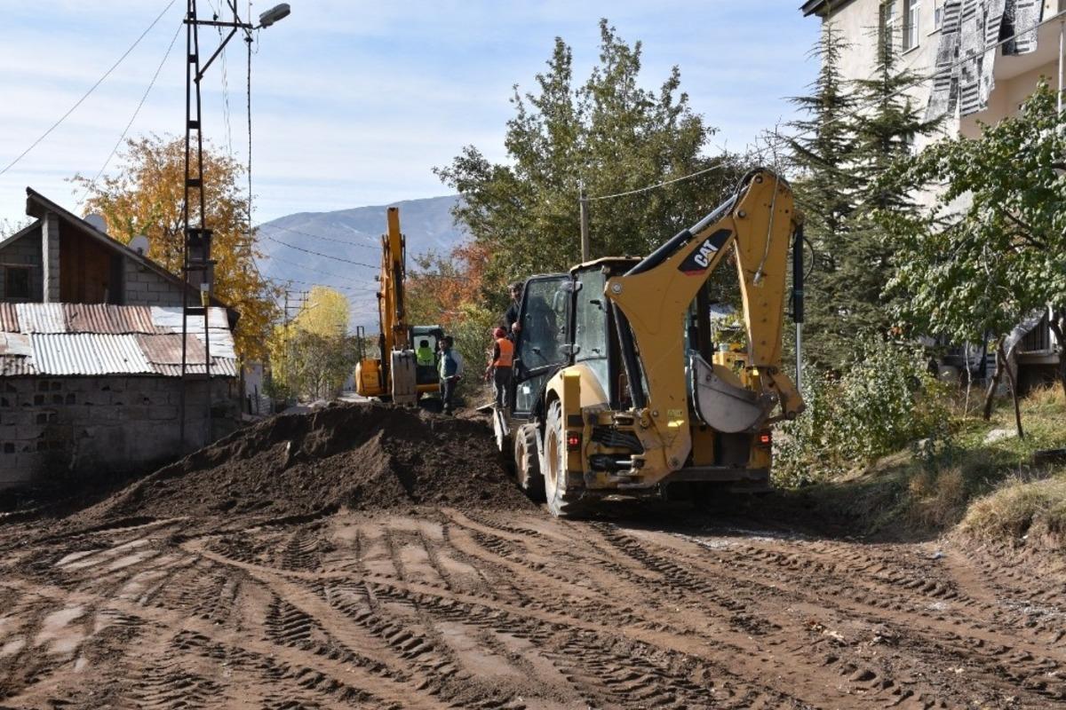 Tatvan Belediyesinden hummalı &ccedil;alışma