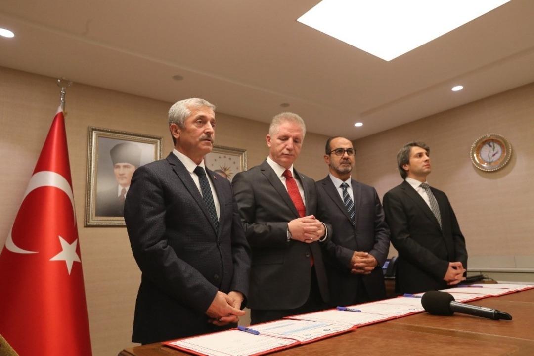 Şahinbey Belediyesi 161 &ouml;ğrenciyi umreye g&ouml;nderecek