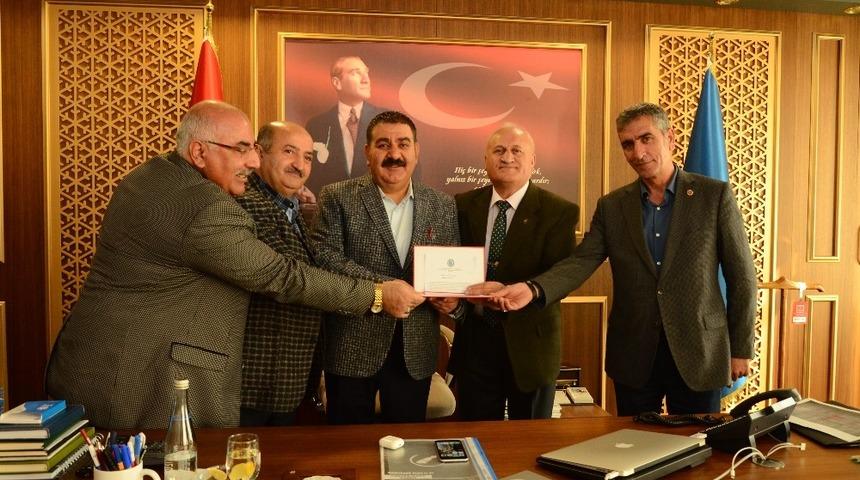 Anlamlı bağışa anlamlı ziyaret