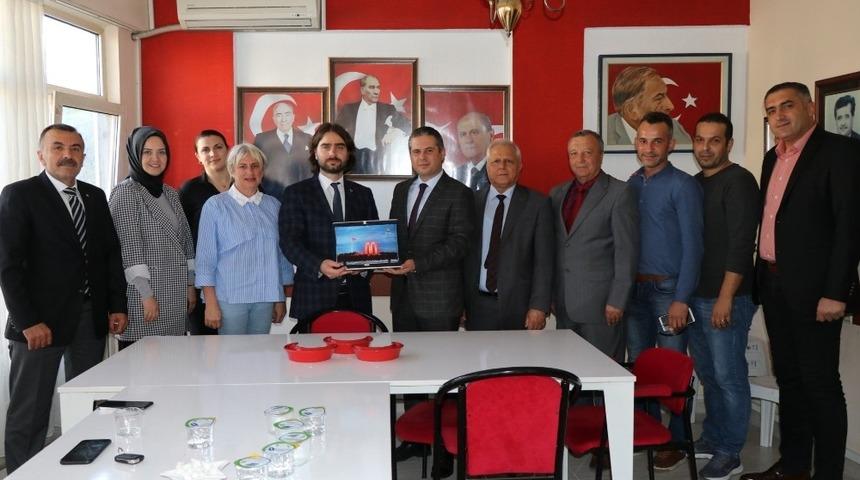 AK Parti &Ccedil;anakkale teşkilatından MHP&rsquo;ye &rsquo;hayırlı olsun&rsquo; ziyareti