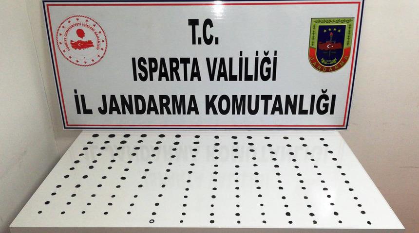 Çantalarından Roma dönemine ait 163 sikke çıktı
