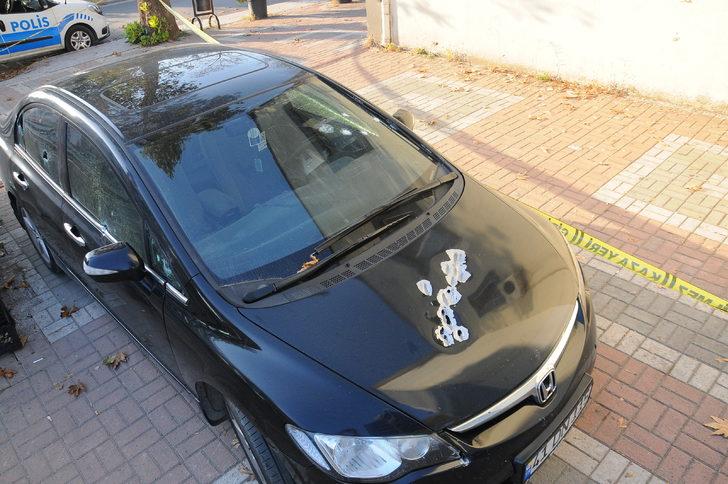 Eşini hastanelik etti, 270 kilometre gelip akrabasının aracına 8 el ateş etti G3