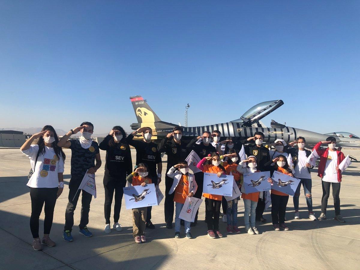 SOLOT&Uuml;RK ekibi l&ouml;semili &ccedil;ocukları ağırladı