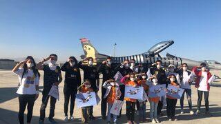 SOLOTÜRK ekibi lösemili çocukları ağırladı