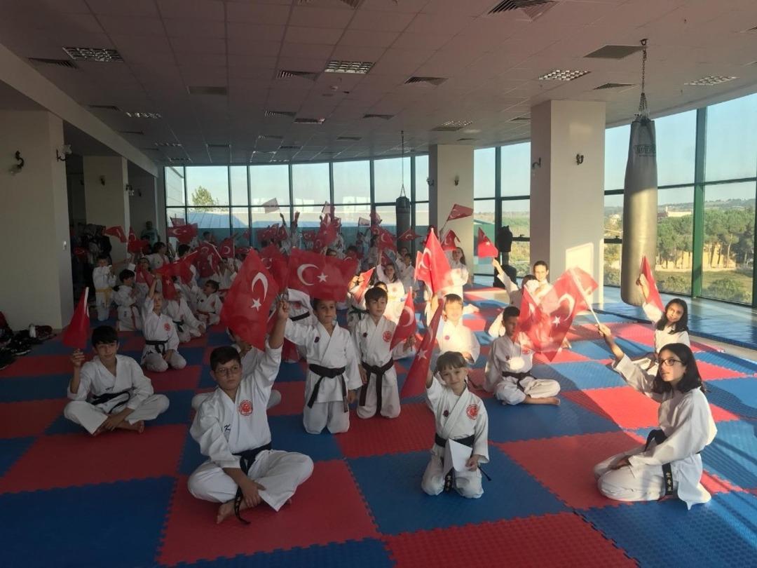 Biga Belediyesinin kış kursları t&uuml;m hızıyla s&uuml;r&uuml;yor