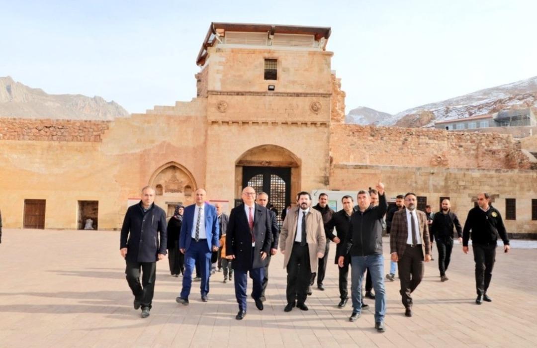 Başkan Erg&uuml;n Ağrı&rsquo;da