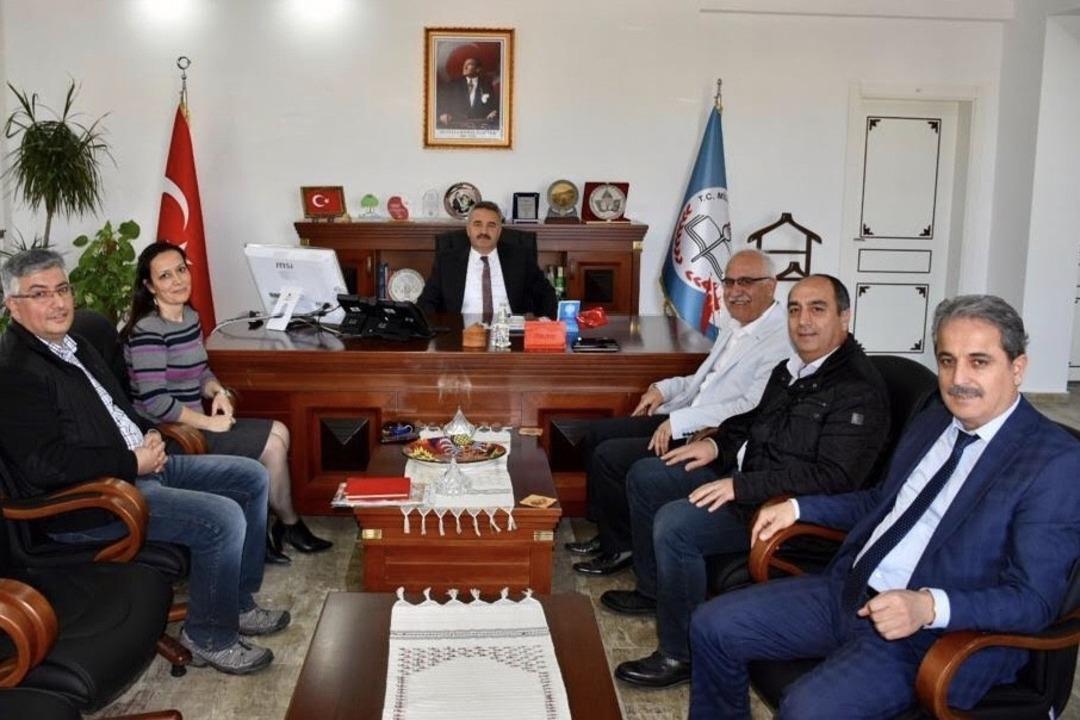 Yeşilay&rsquo;dan İl Milli Eğitim M&uuml;d&uuml;r&uuml;ne ziyaret