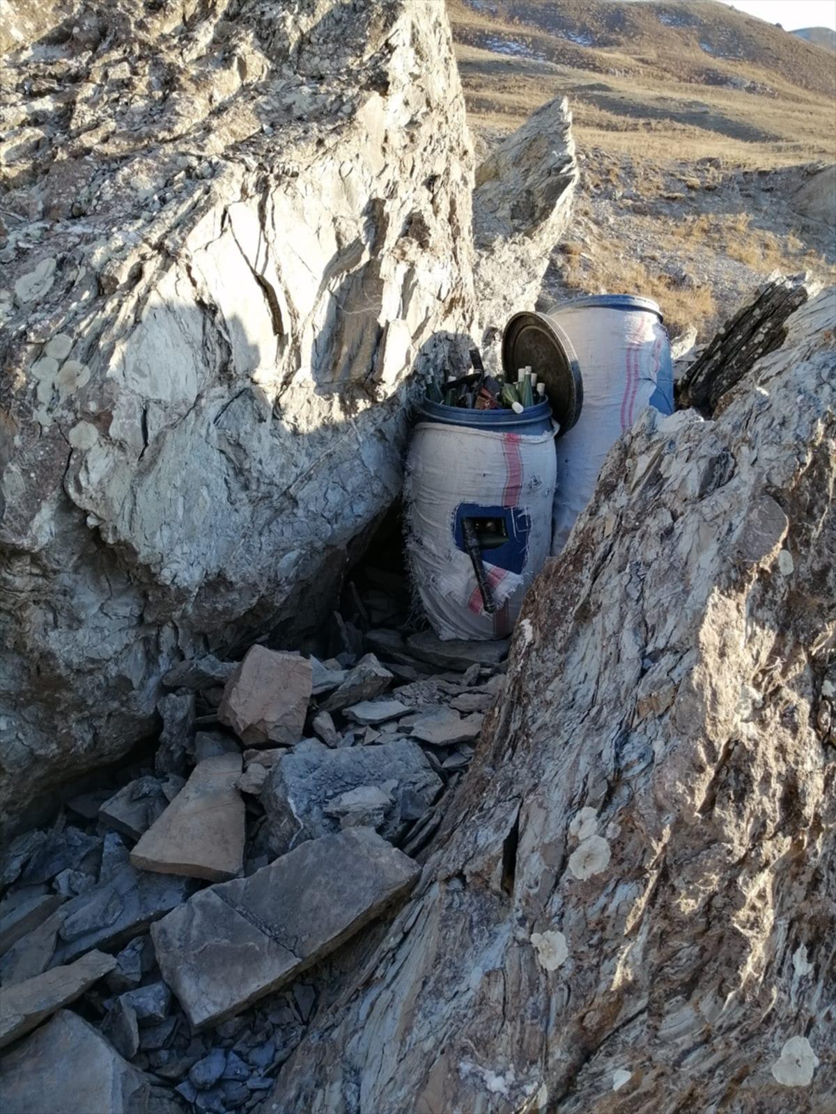 Ter&ouml;r &ouml;rg&uuml;t&uuml; PKK'ya y&ouml;nelik Kıran-6 operasyonu