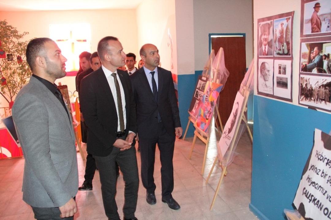 Diyadin&rsquo;de Atat&uuml;rk Resim Sergisi