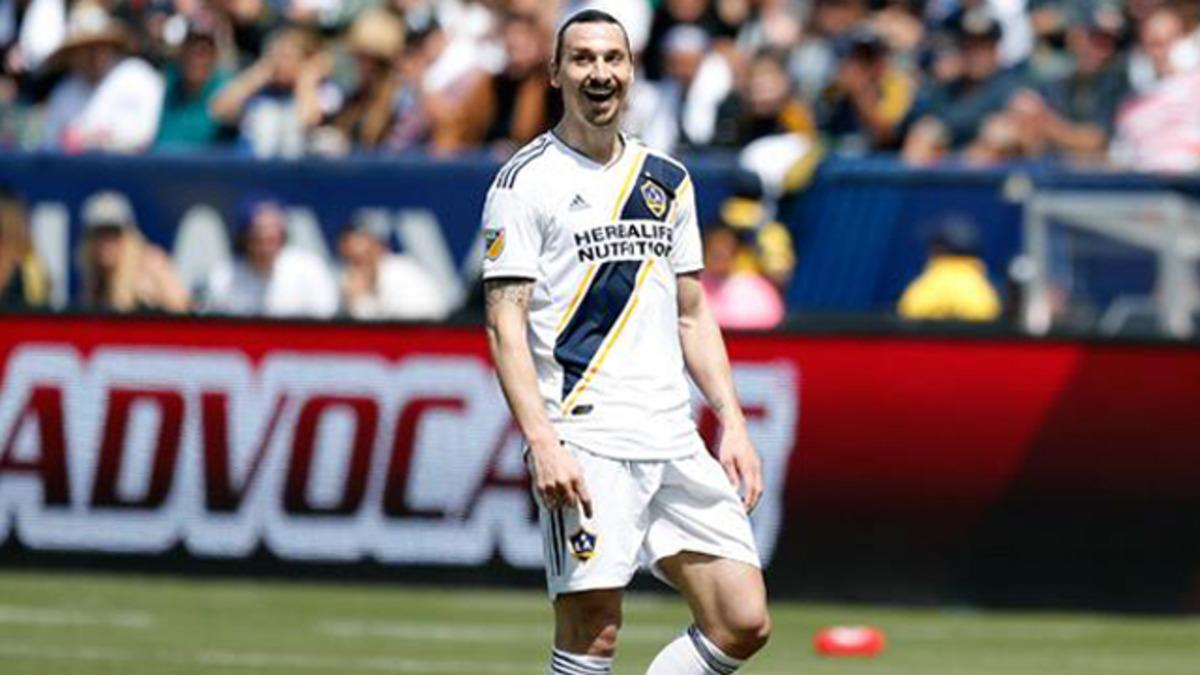 Zlatan Ibrahimovic ayrılığı resmen a&ccedil;ıkladı