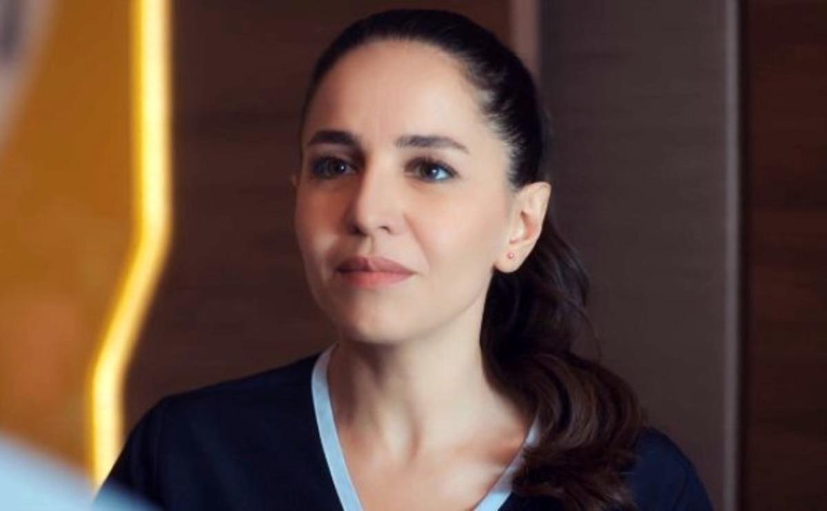 Mucize Doktor'un Selvi Hemşire'si Bihter Din&ccedil;el bakın kiminle evli! 