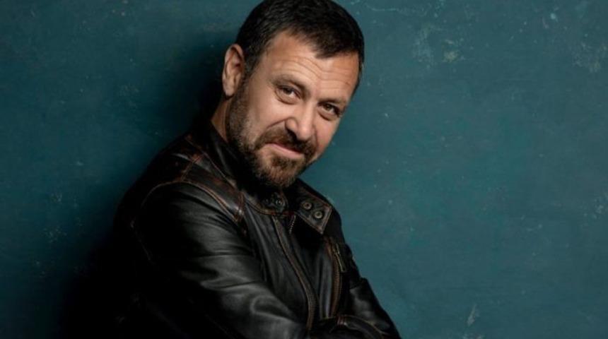 Nejat İşler sinemaya dönüyor