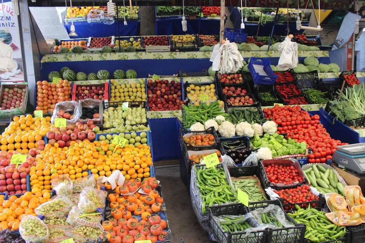  Zehirlenme vakalarından sonra İstanbul&rsquo;da pazara ıspanak gelmiyor