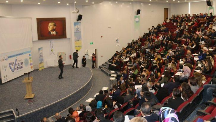 Kütahya’da öğretmenlere ‘Eğitimde Fark oluştur’ konulu seminer G2