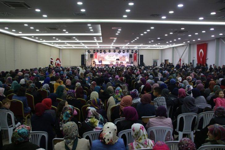 Nihat Hatipoğlu, Kepsut’ta Mevlidi Nebi konferansı verdi G3