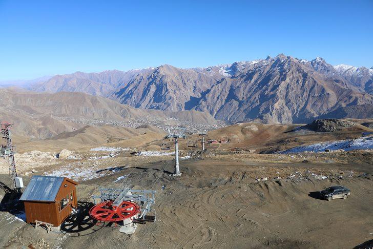 Hakkari'de kayak merkezi kışa hazır G5