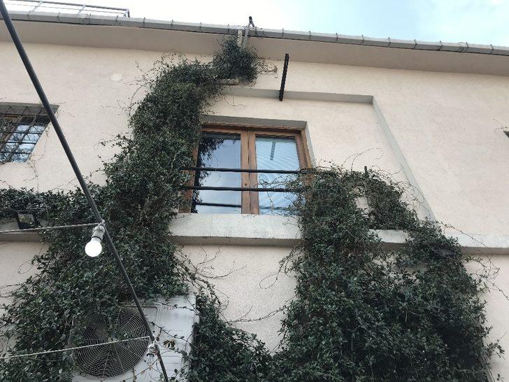 Ölü bulunan İngiliz istihbaratçının evinin önündeki Suriyeli mendilci kayıplara karıştı G4