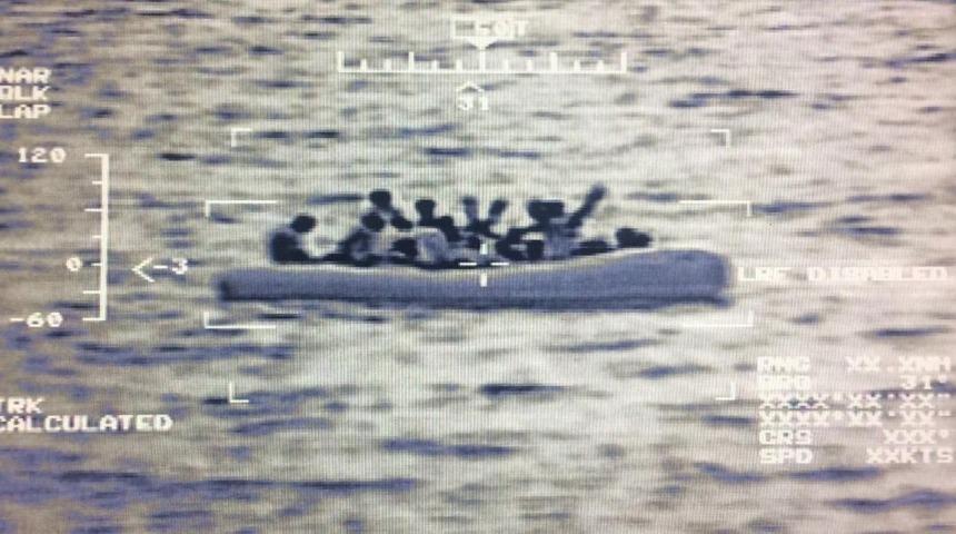 MSB duyurdu: Edremit Körfezi’nde 51 düzensiz göçmen kurtarıldı