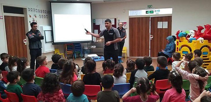 Öğrencilere afet anlatıldı G3