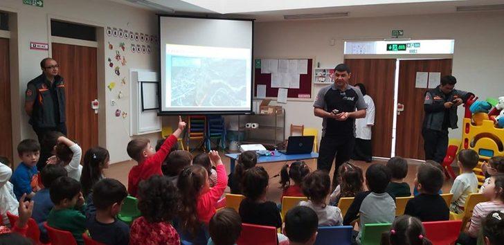 Öğrencilere afet anlatıldı G4