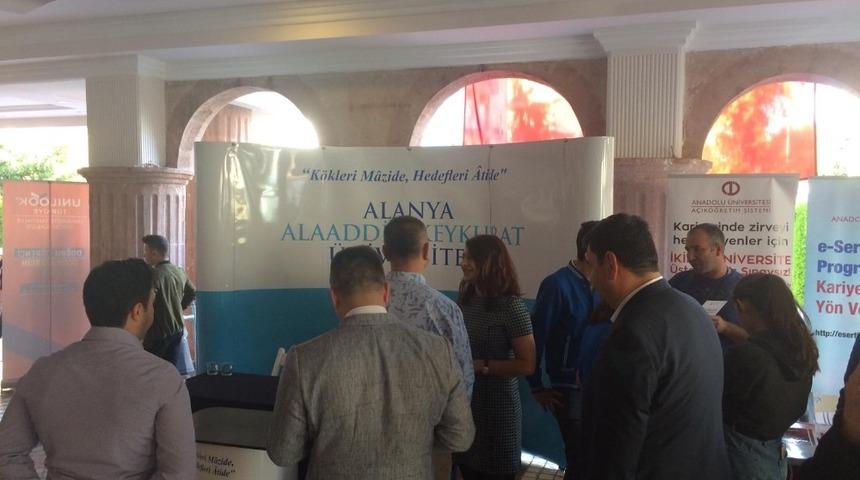 ALK&Uuml;, fuarda &ouml;ğrencilerle buluştu