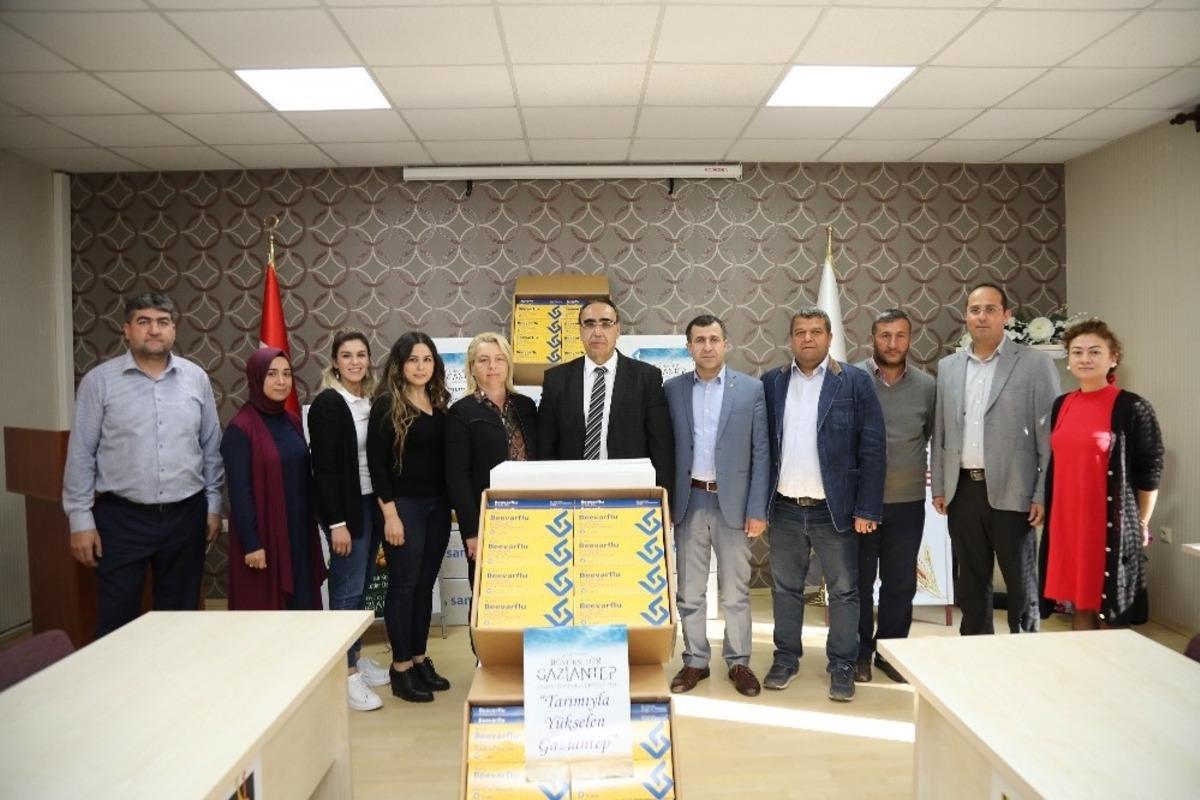 B&uuml;y&uuml;kşehir&rsquo;den 250 arıcıya ila&ccedil; desteği!