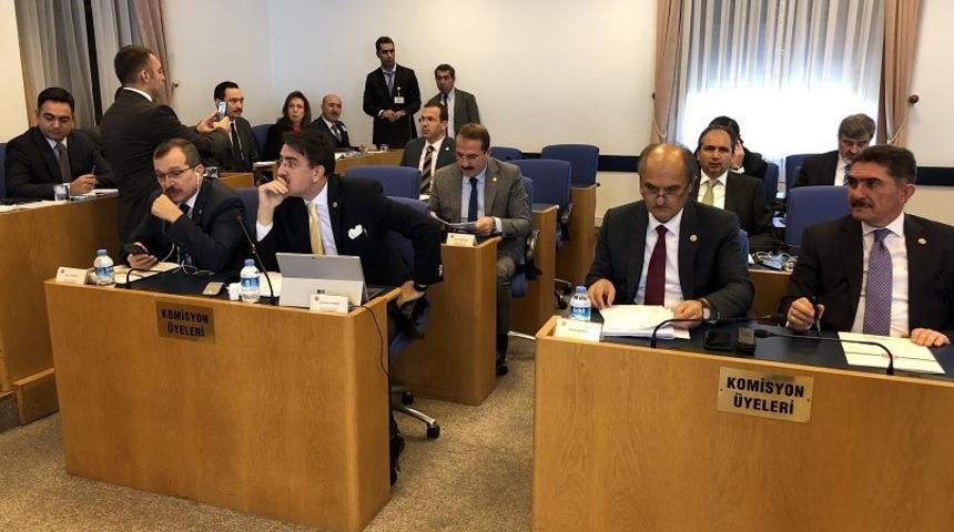 Aydemir: Ezberleri bozarak y&uuml;r&uuml;yoruz