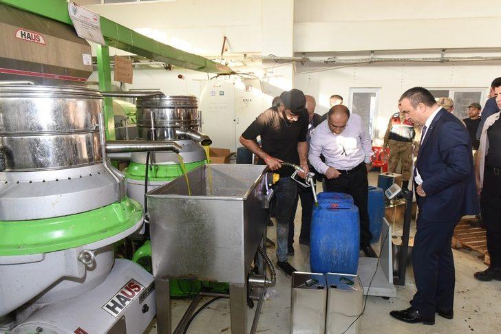 Vali Soytürk Zeytinyağı fabrikasında G3