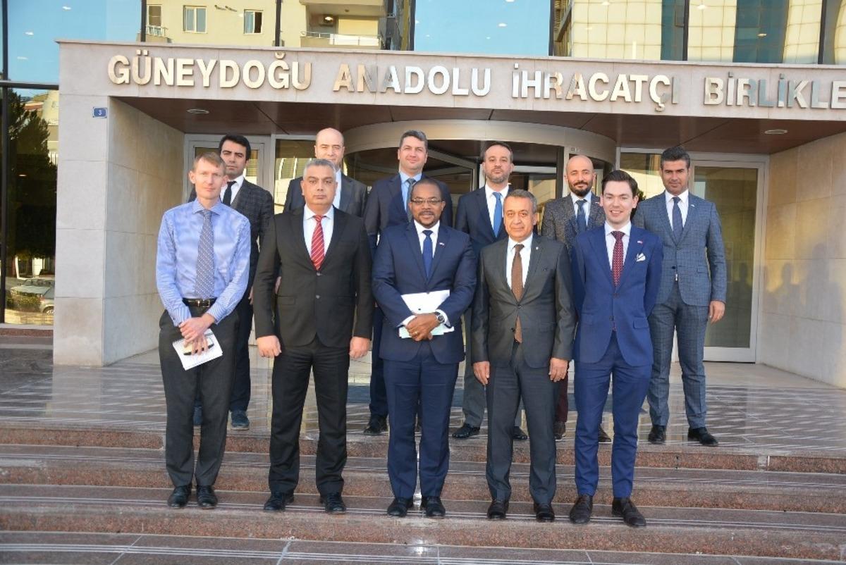 Gaziantep&rsquo;ten İngiltere&rsquo;ye yılda 266 Milyon dolarlık ihracat yapılıyor