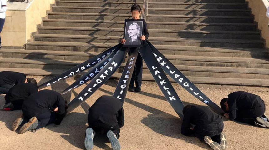Çocukların Atatürk’e secde ettirildiği iddiaları! Bir fotoğraf da Gaziantep'ten