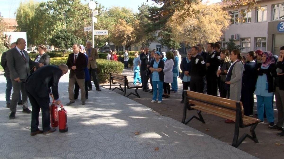 Kayseri Devlet Hastanesi&rsquo;nde &rsquo;Yangın&rsquo; eğitimi