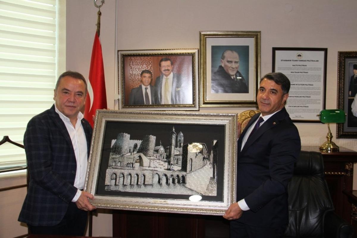 Başkan B&ouml;cek&rsquo;ten DTB&rsquo;ye ziyaret