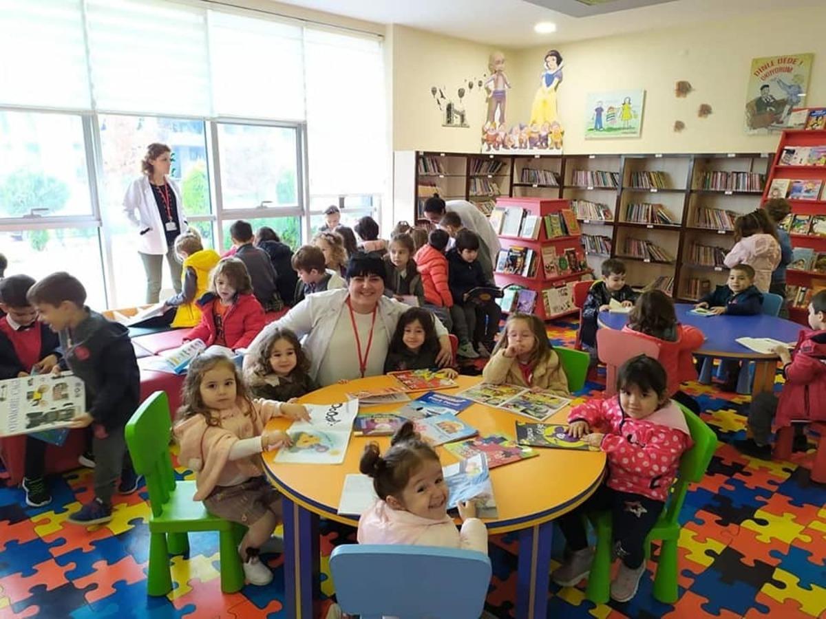 D&uuml;nya &Ccedil;ocuk Kitapları Haftasını kutladılar