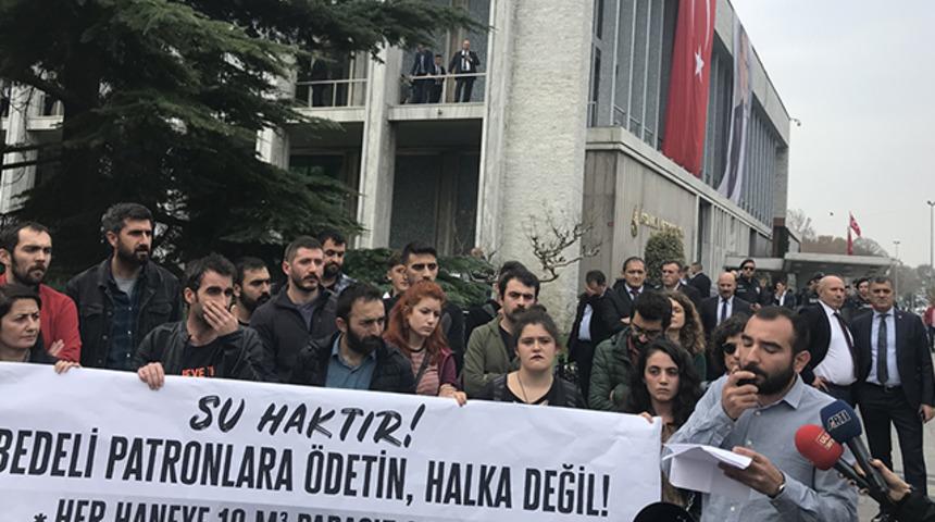 İBB önünde 'su zammı' protestosu! 