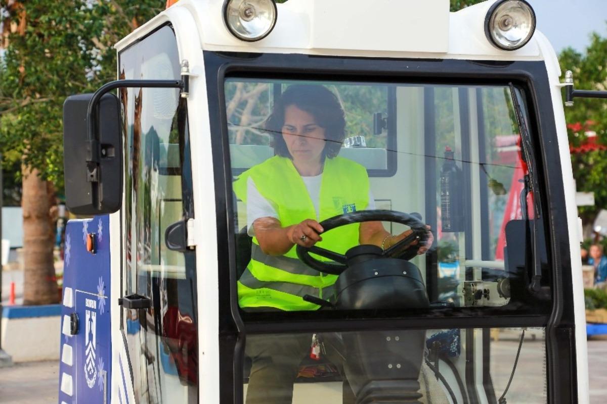 Bodrum&rsquo;un temizliği Mediha&rsquo;ya emanet