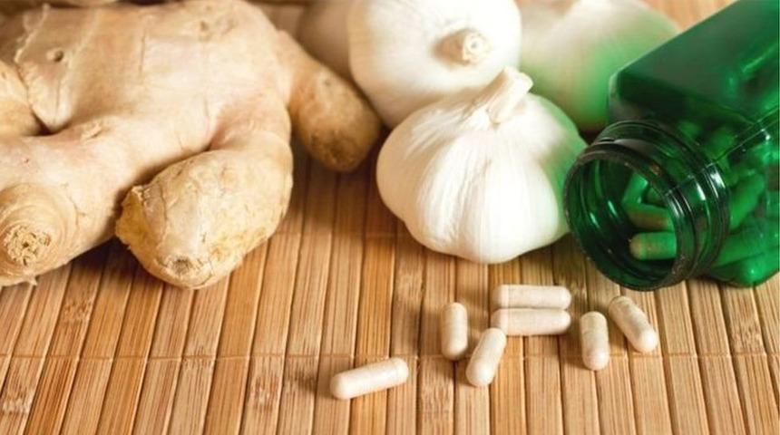 Kanser tedavisi: Bazı bitkisel ila&ccedil;lar 'yarardan &ccedil;ok zarar veriyor'