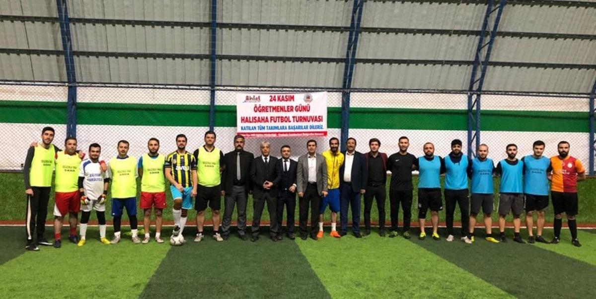 Ahlat&rsquo;ta futbol turnuvası