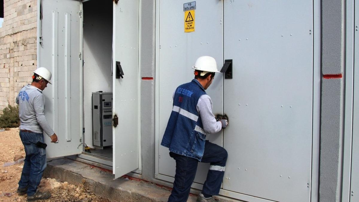 Viranşehir&rsquo;de hırsızlar kablolara dadandı