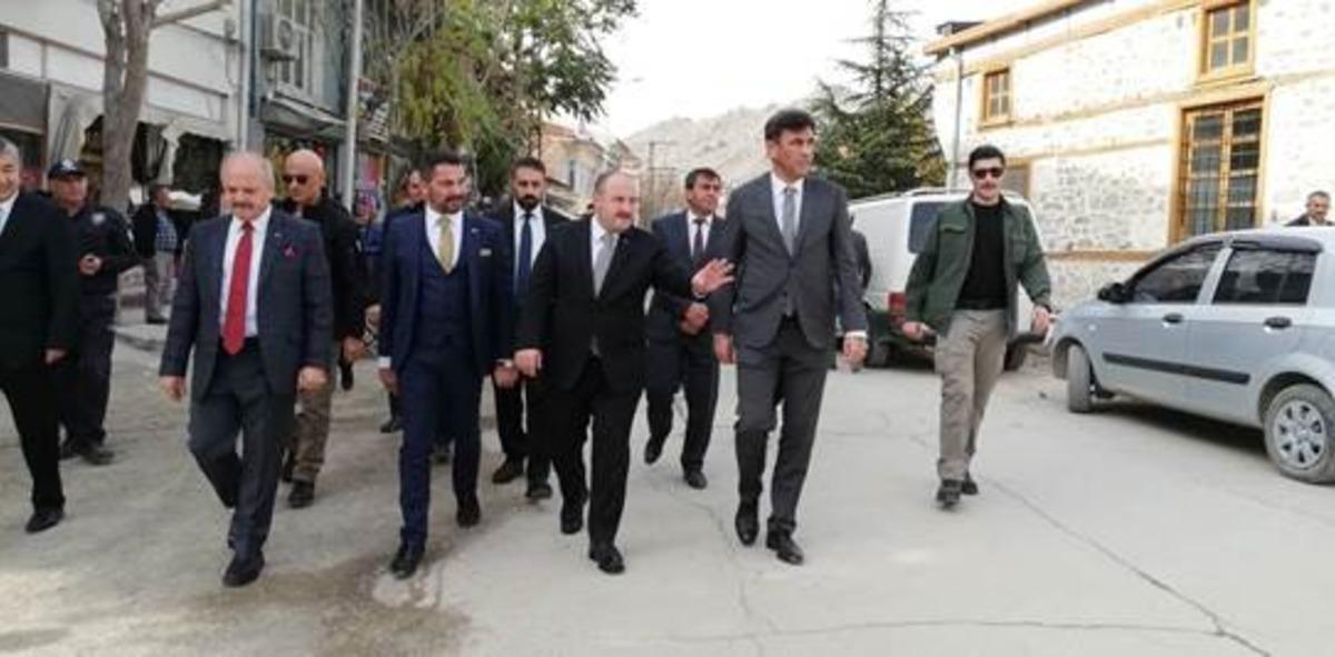 Bakan Varank Sivrihisar&rsquo;ı ziyaret etti