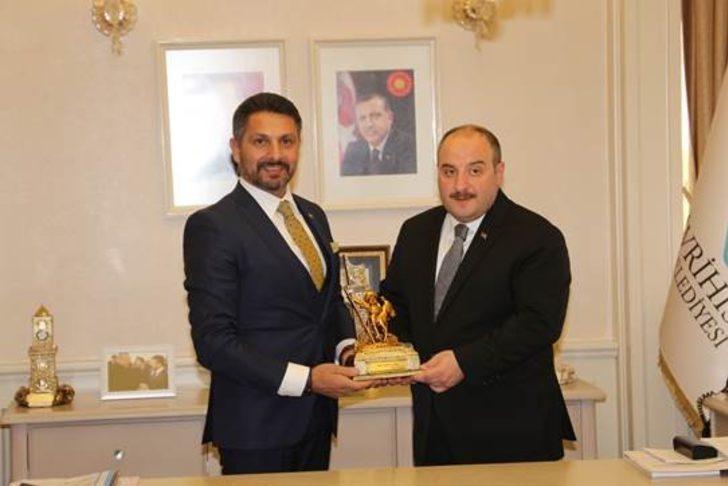 Bakan Varank Sivrihisar’ı ziyaret etti G3