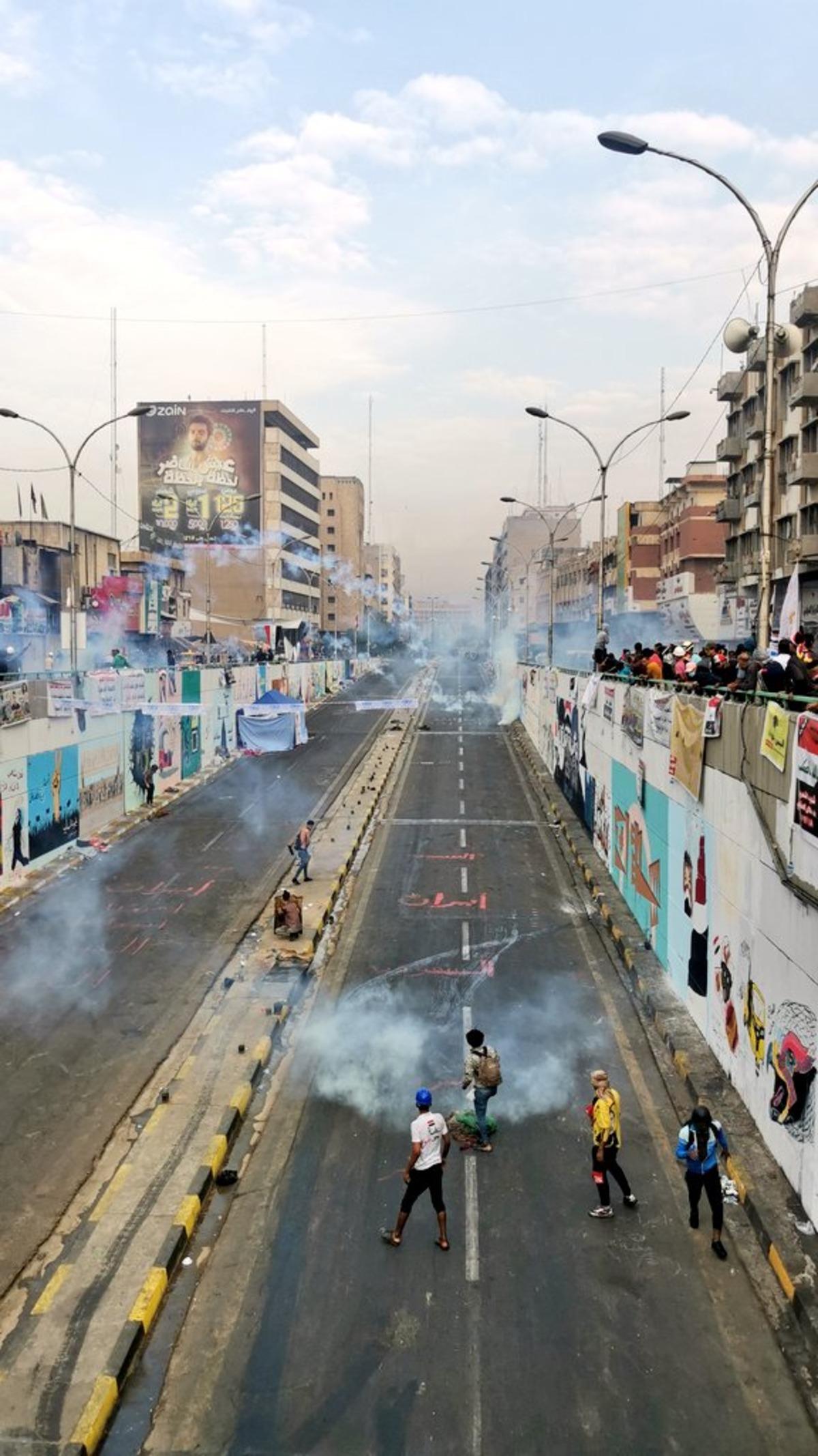 Irak'ta protestolar devam ediyor: 3 &ouml;l&uuml;