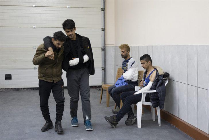 Yunan askerleri tarafından darp edilip zorla Türkiye'ye gönderildiklerini iddia ettiler G1