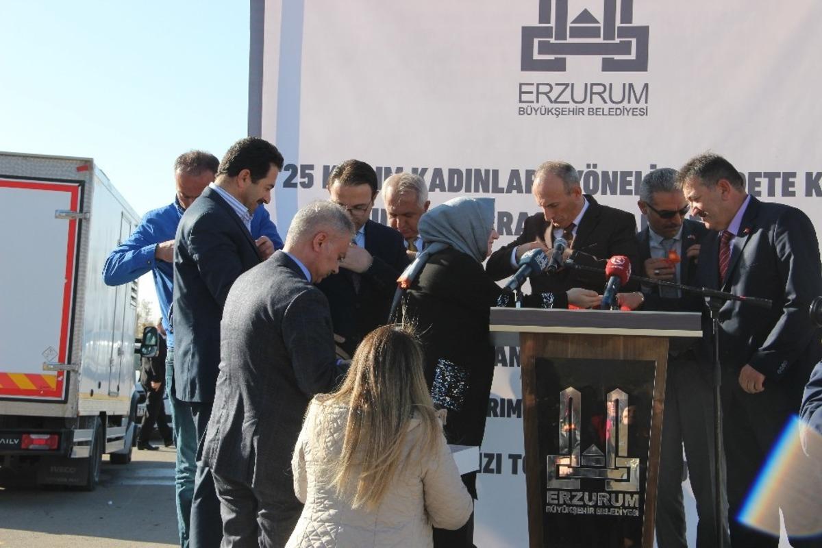 Kadına y&ouml;nelik şiddetle m&uuml;cadele i&ccedil;in fidan diktiler