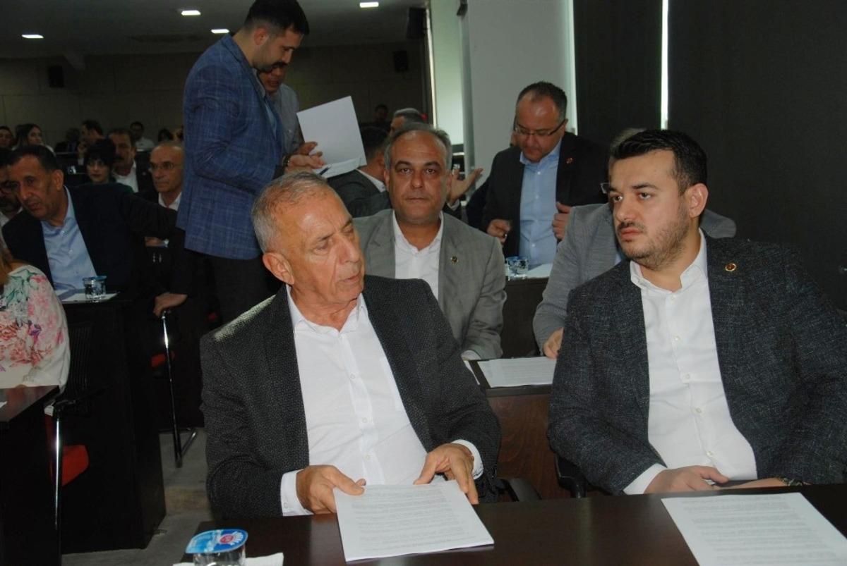 Soner &Ccedil;etin: "Belediyelerin gelirleri yetmiyor"