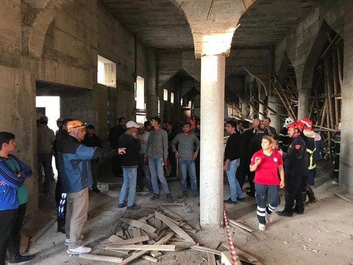 Gaziantep'te cami inşaatı kazasında endişeli bekleyiş sürüyor G1