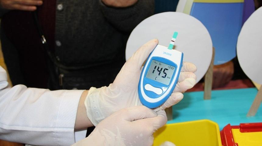 Her isteyenin şekerini ölçtüler