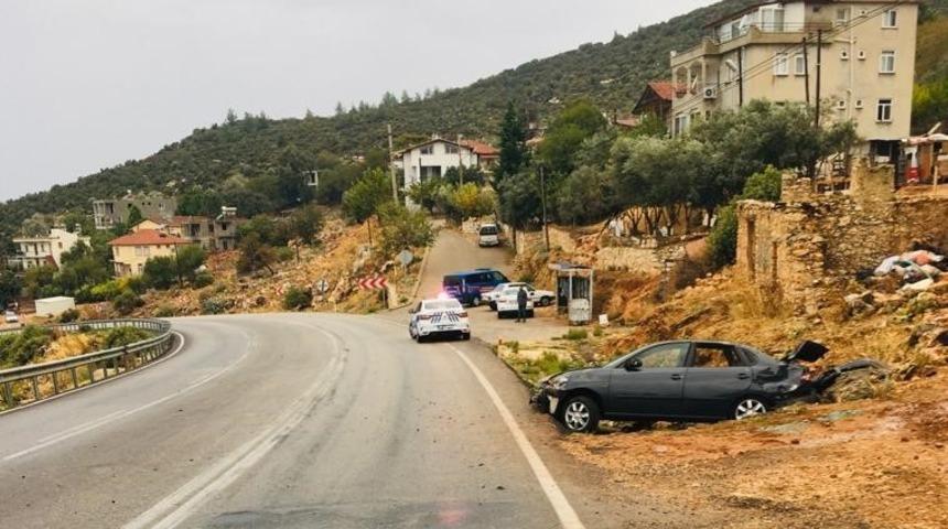 Kaygan yolda otomobil takla attı: 1 yaralı