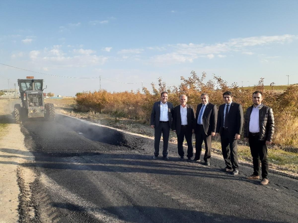 Samsat&rsquo;ta yollarda yama &ccedil;alışması başladı